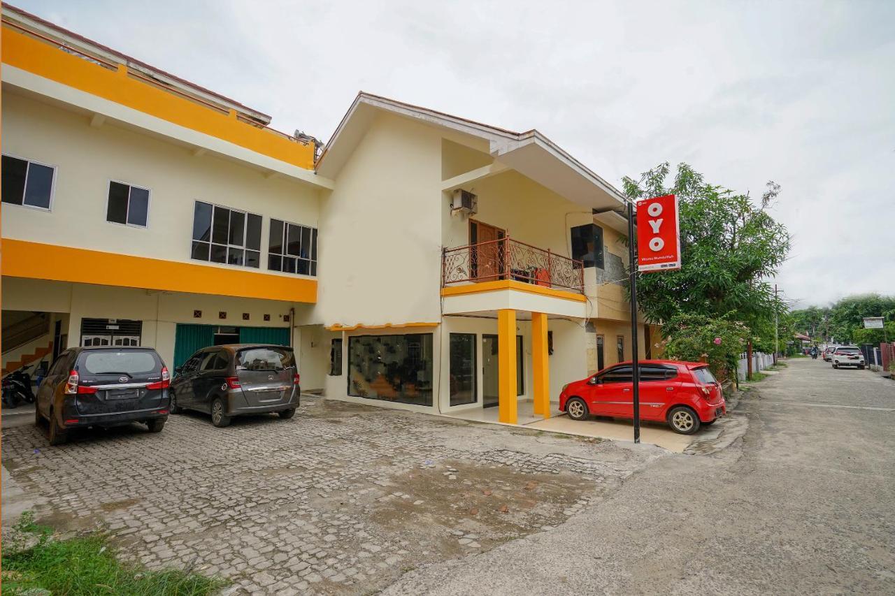 Oyo 2025 Wisma Musdalifa Palembang Extérieur photo