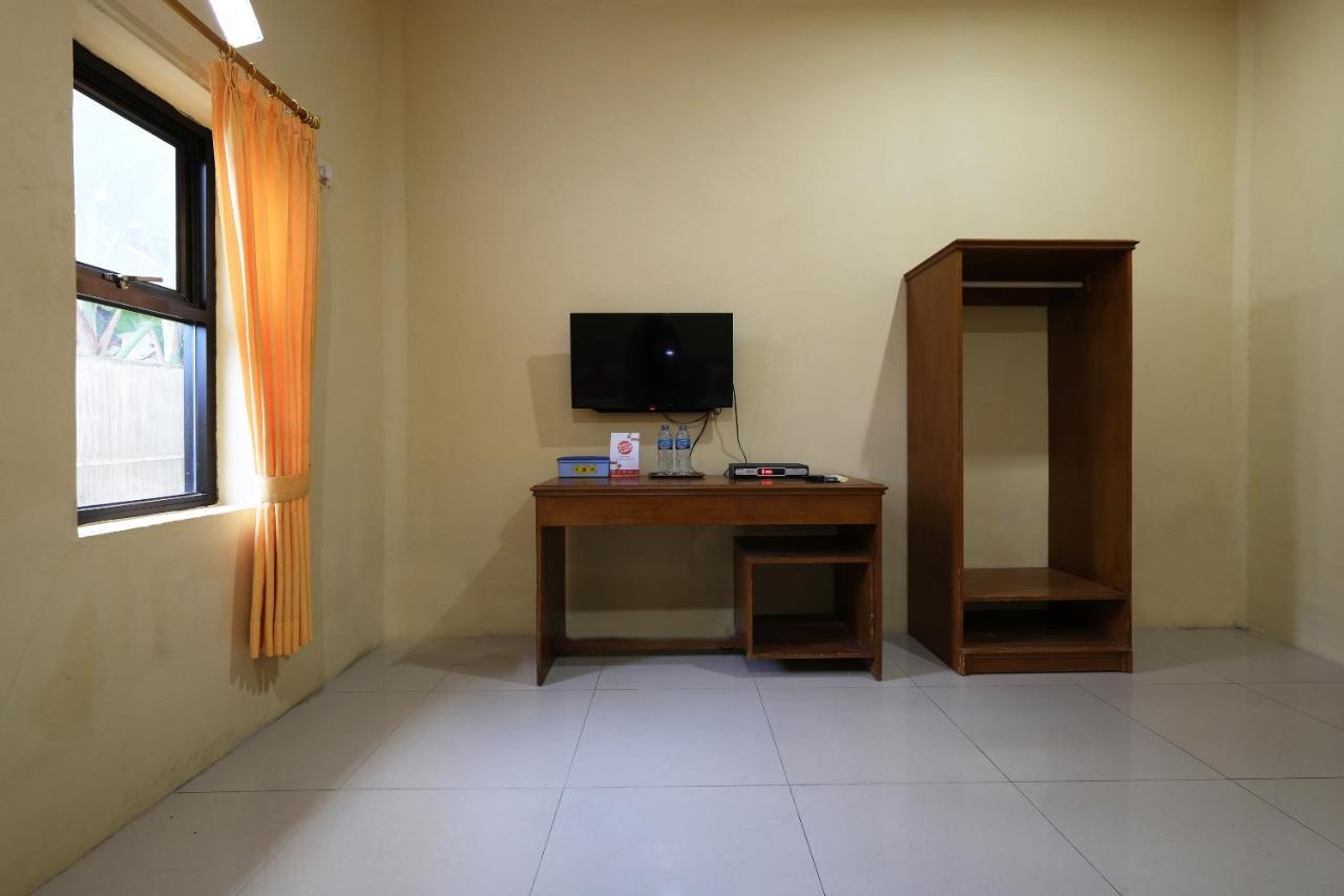 Oyo 2025 Wisma Musdalifa Palembang Extérieur photo
