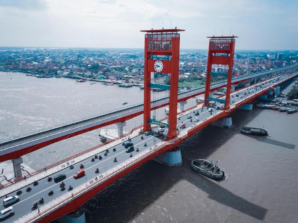Oyo 2025 Wisma Musdalifa Palembang Extérieur photo